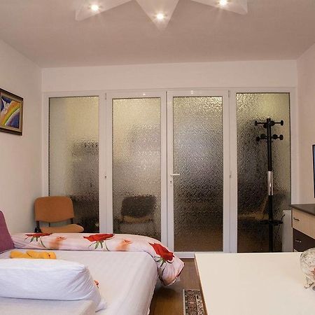Belle Studio Apartment Galati Luaran gambar