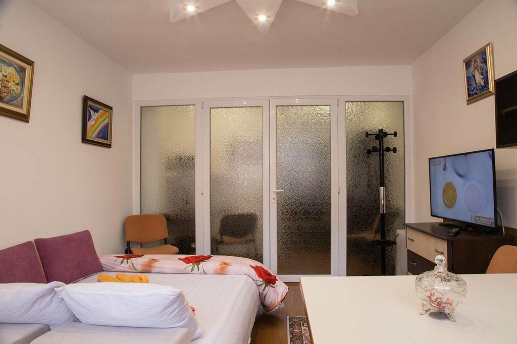 Belle Studio Apartment Galati Luaran gambar