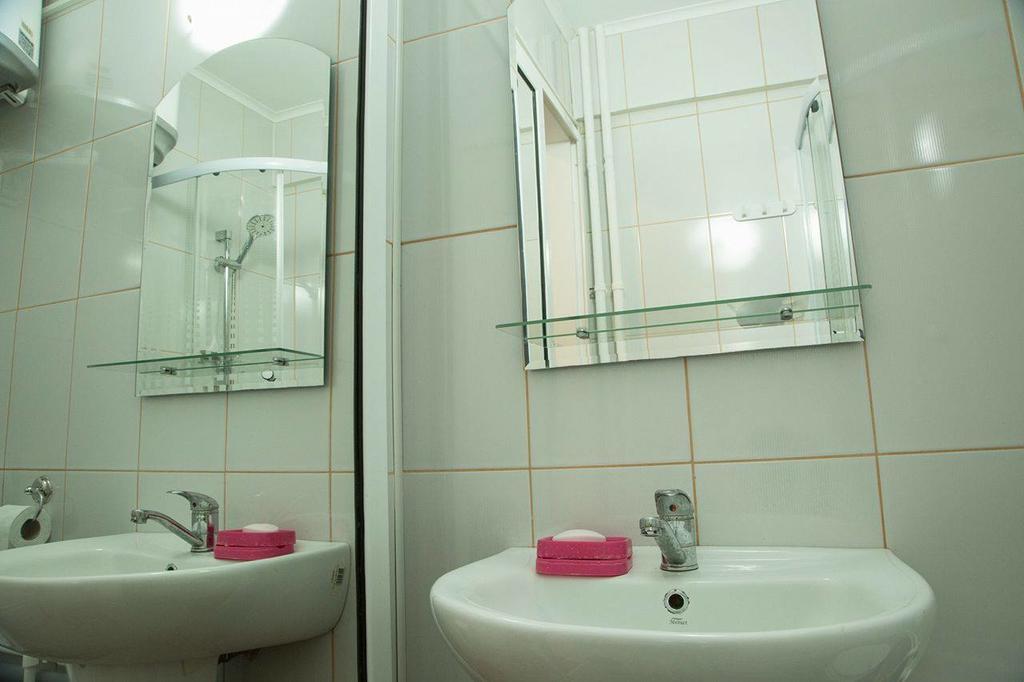 Belle Studio Apartment Galati Luaran gambar