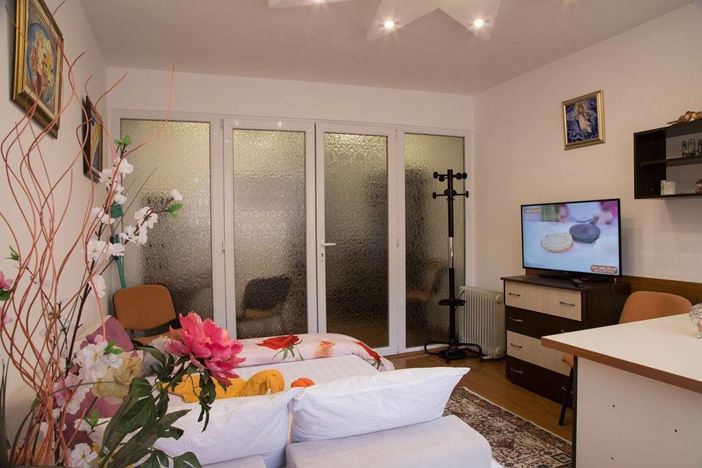 Belle Studio Apartment Galati Luaran gambar